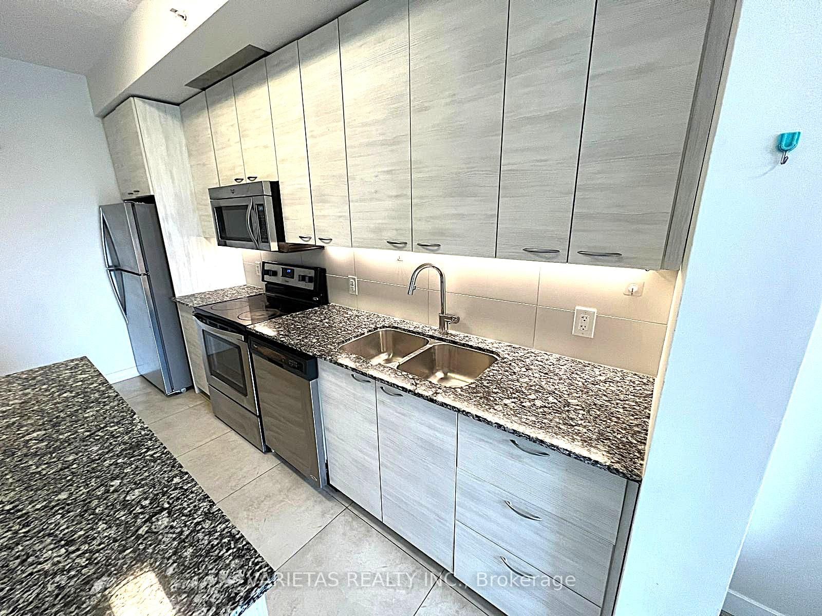 280 Lester Street, Unit 522 - Photo 13