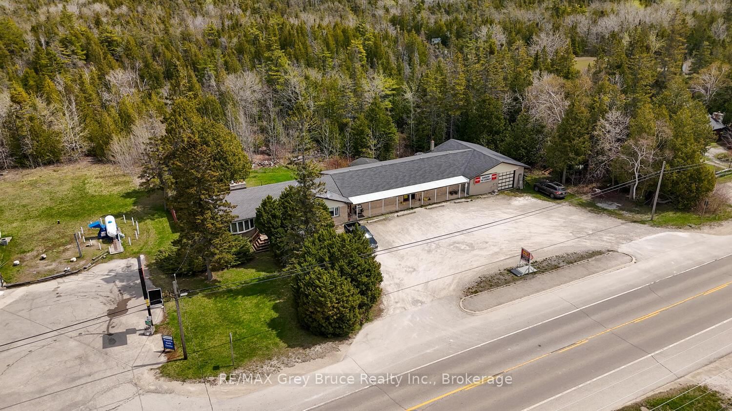 7382 Highway 6
