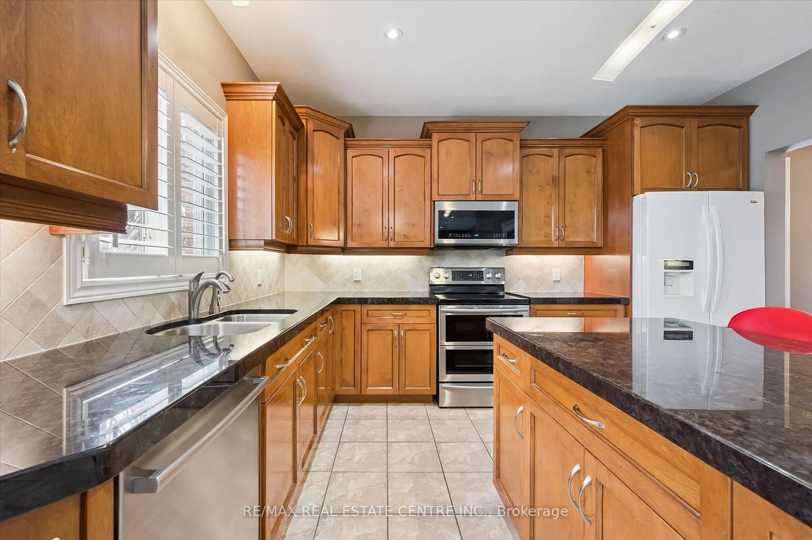Listing Image 16
