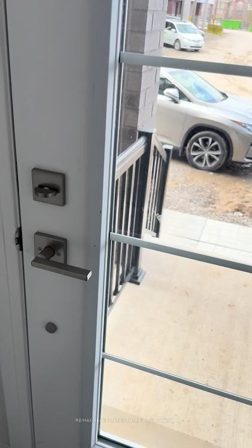 33 - 313 Conklin Road