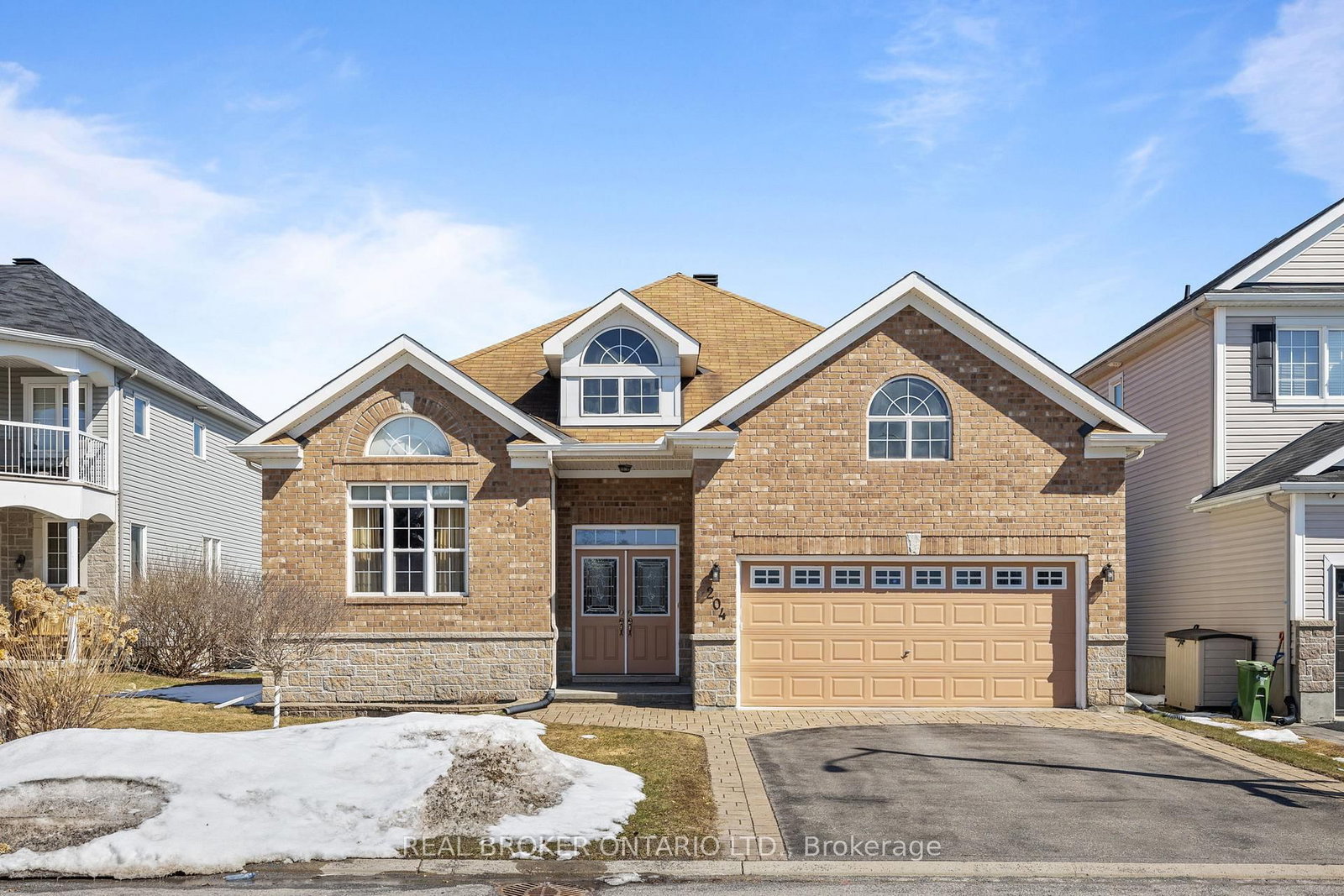 204 Hillpark High Street