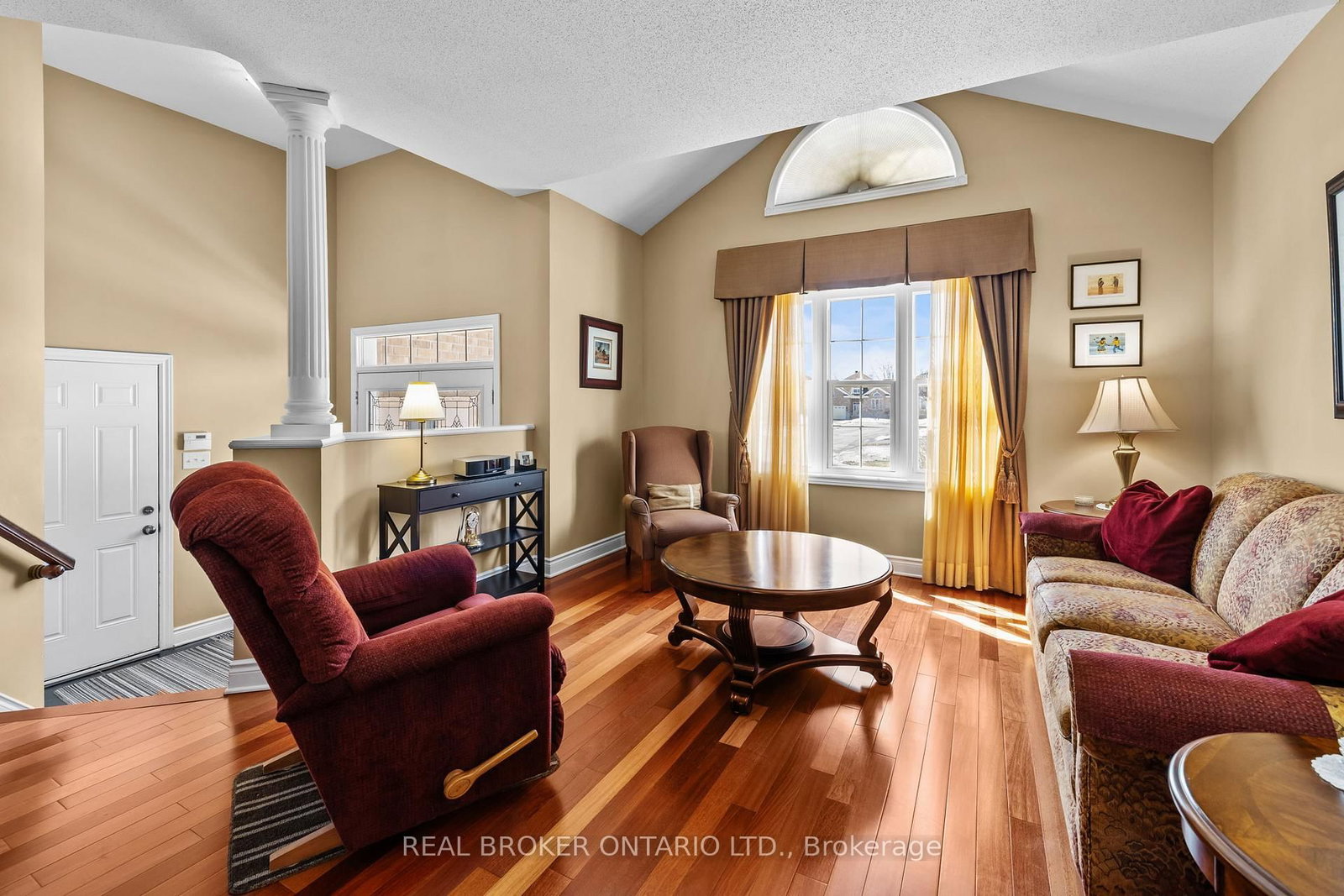 204 Hillpark High Street - Photo 4