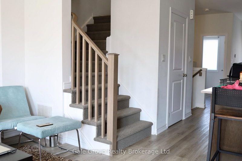 Unit 5 - 124 Compass Tr, Cambridge, N3E 0E3 | Image 3