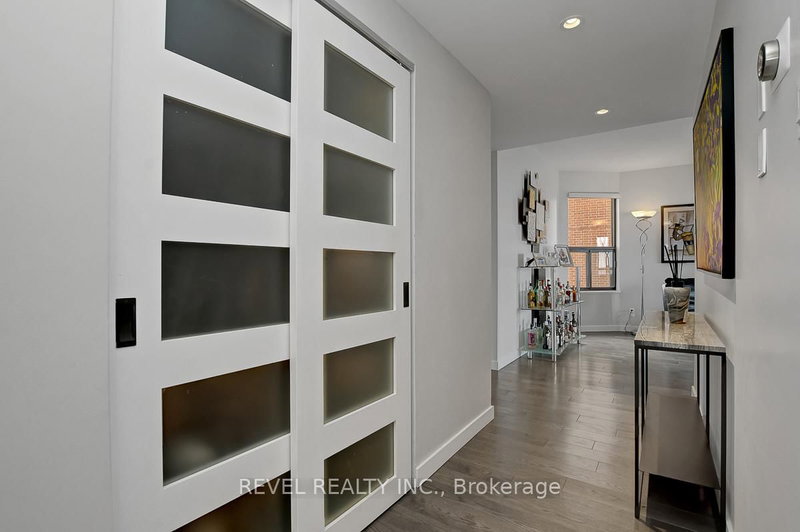 2101 - 556 Laurier Ave W, Ottawa, K1R 7X2 | Image 3