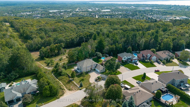 67 Janey Ave, North Bay, P1C 1M9 | Image 2