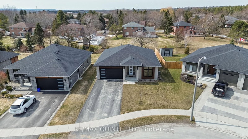 84 Dewal Pl, Belleville, K8P 0H2 | Image 2