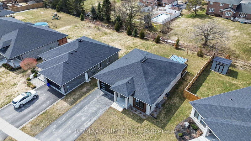 84 Dewal Pl, Belleville, K8P 0H2 | Image 3