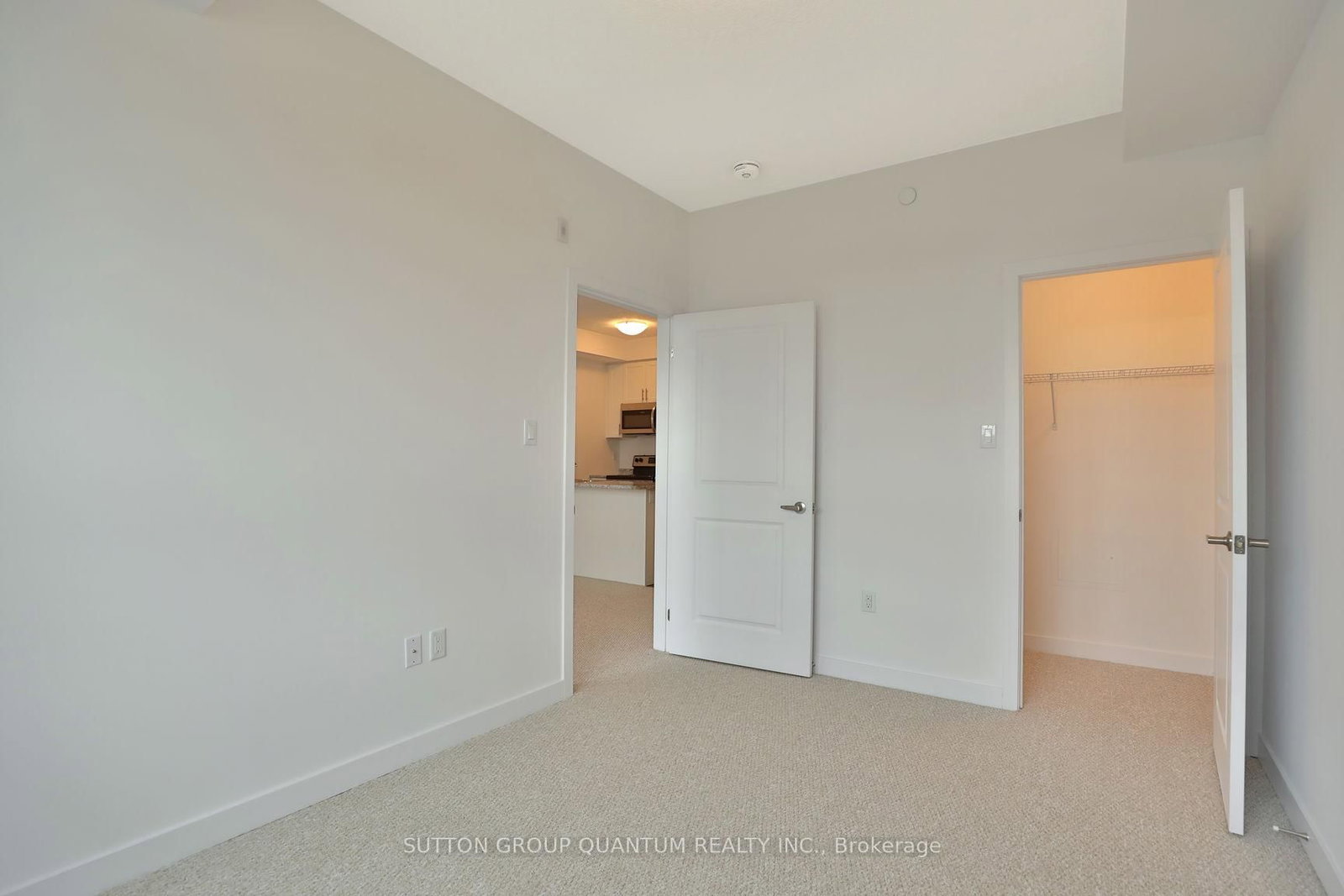 Condo for lease at 319-101 Shoreview Place, Hamilton, Ontario, L8E 0K2 - Stoney Creek - MLS: X12938644