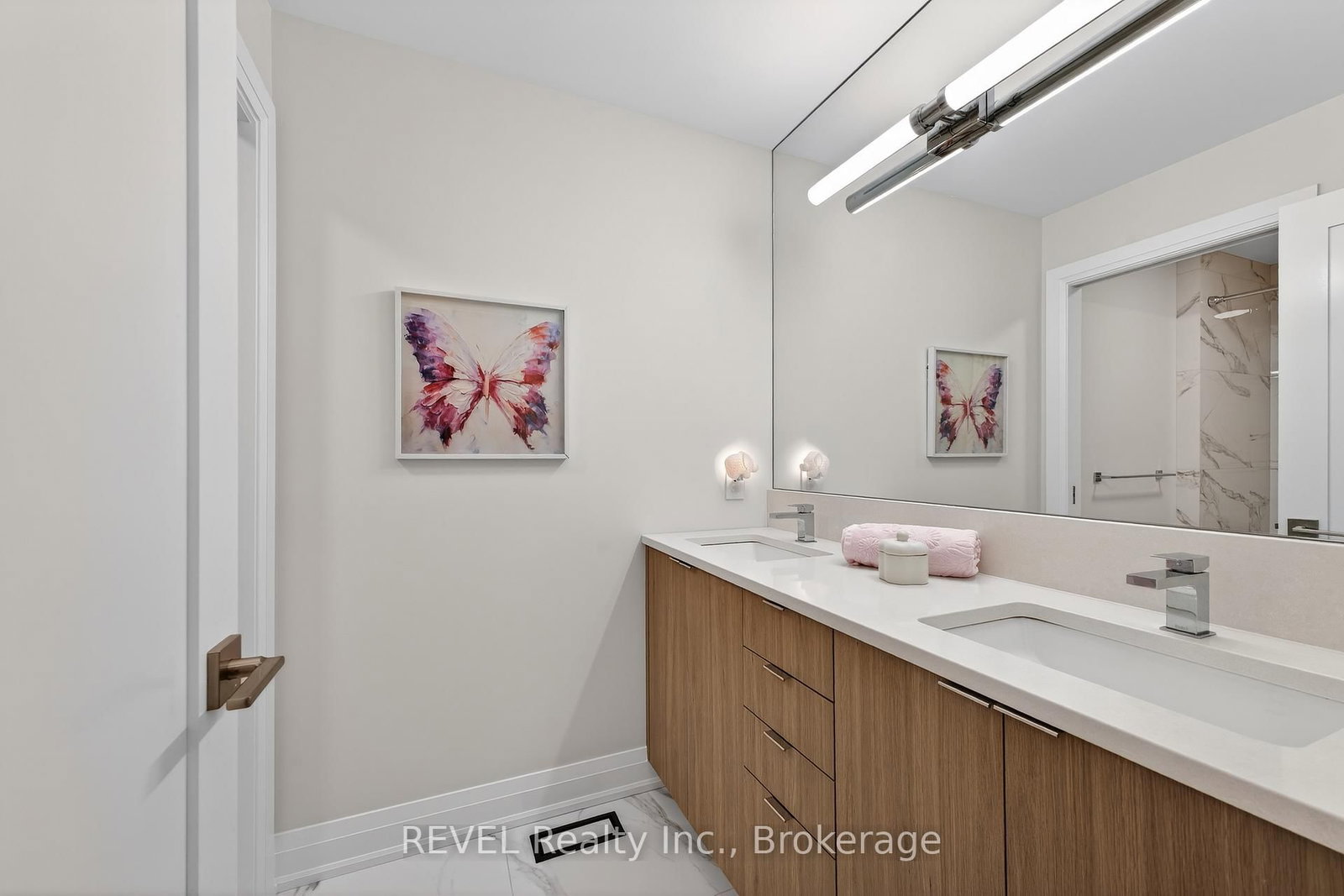 Detached House for sale at 17 Arsenault Crescent, Pelham, Ontario, L0S 1E1 - Fonthill - MLS: X12938802