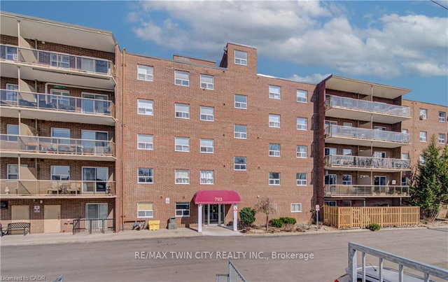 202 - 793 COLBORNE Street