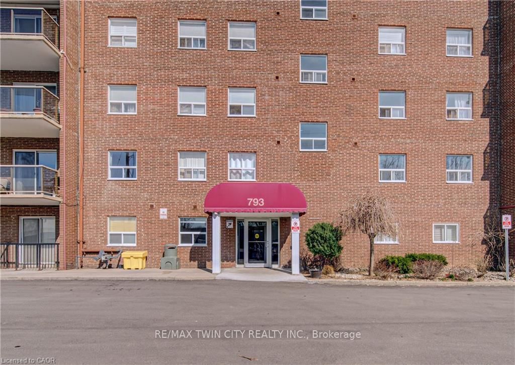 793 COLBORNE Street, Unit 202 - Photo 2