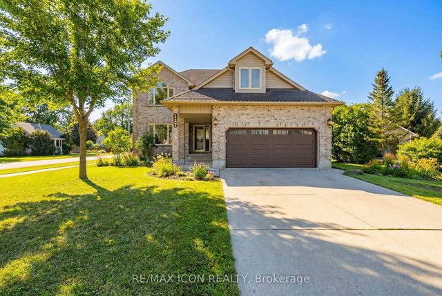 227 William Street E