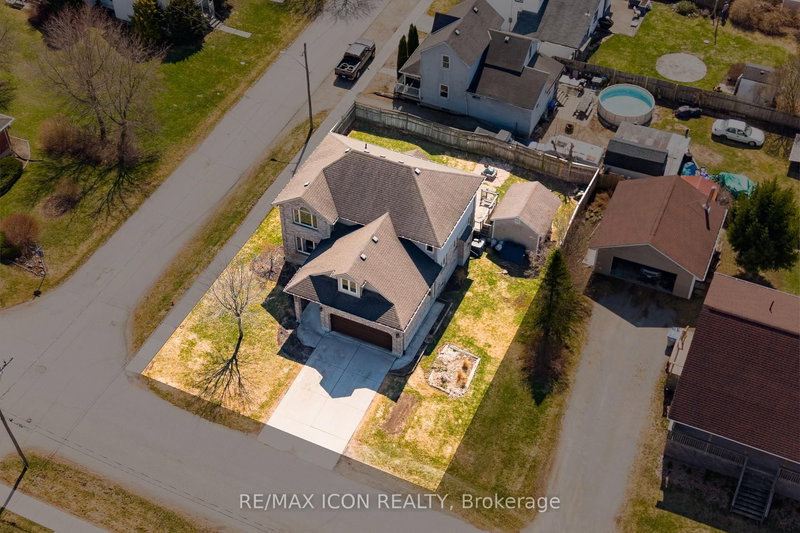 227 William St E, North Middlesex, N0M 2K0 | Image 2