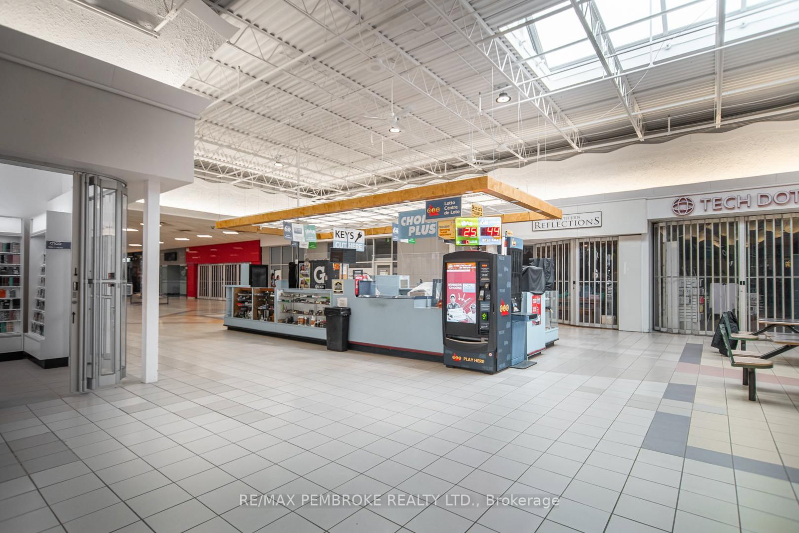 1100 Pembroke Street E - Photo 13