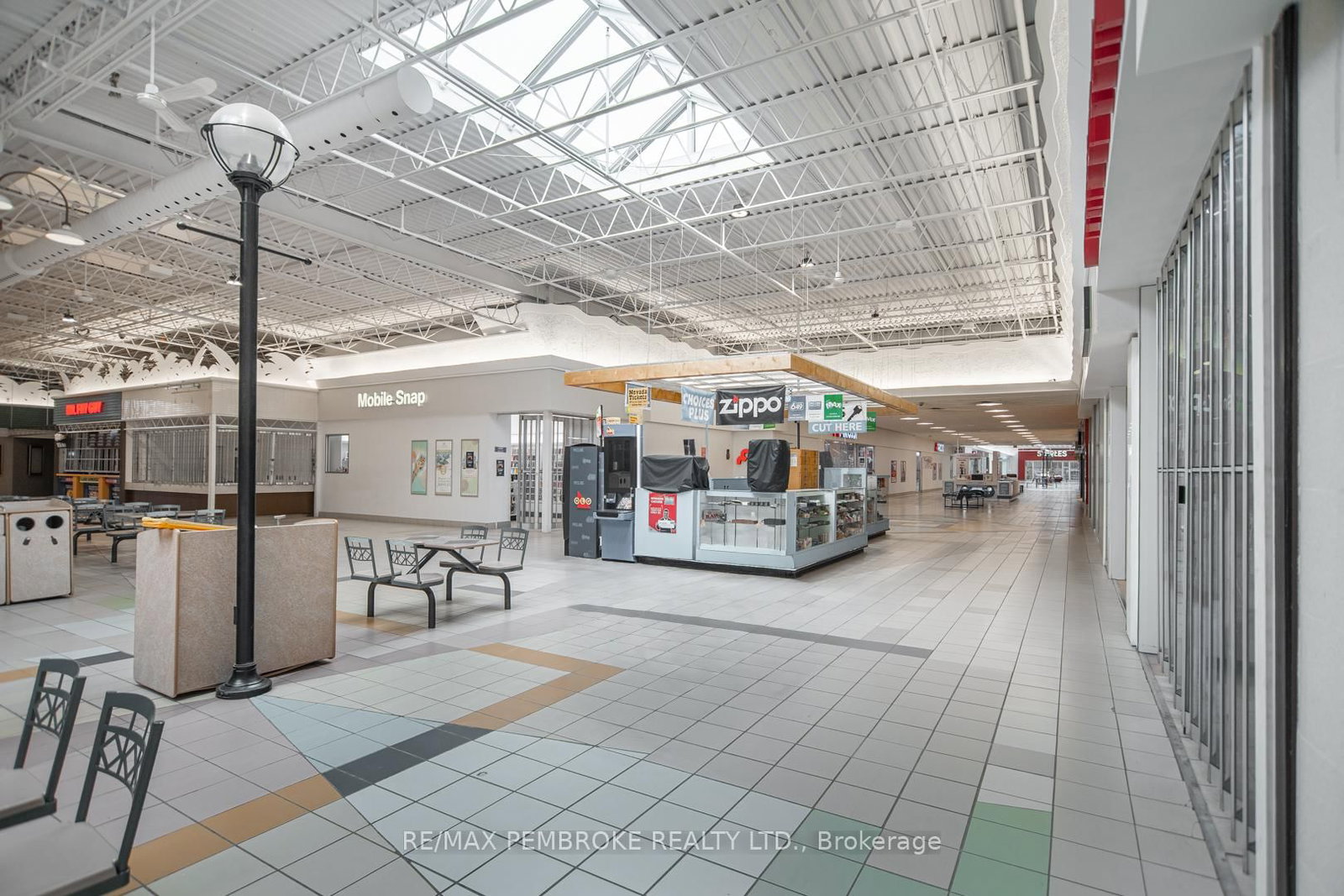 1100 Pembroke Street E - Photo 14