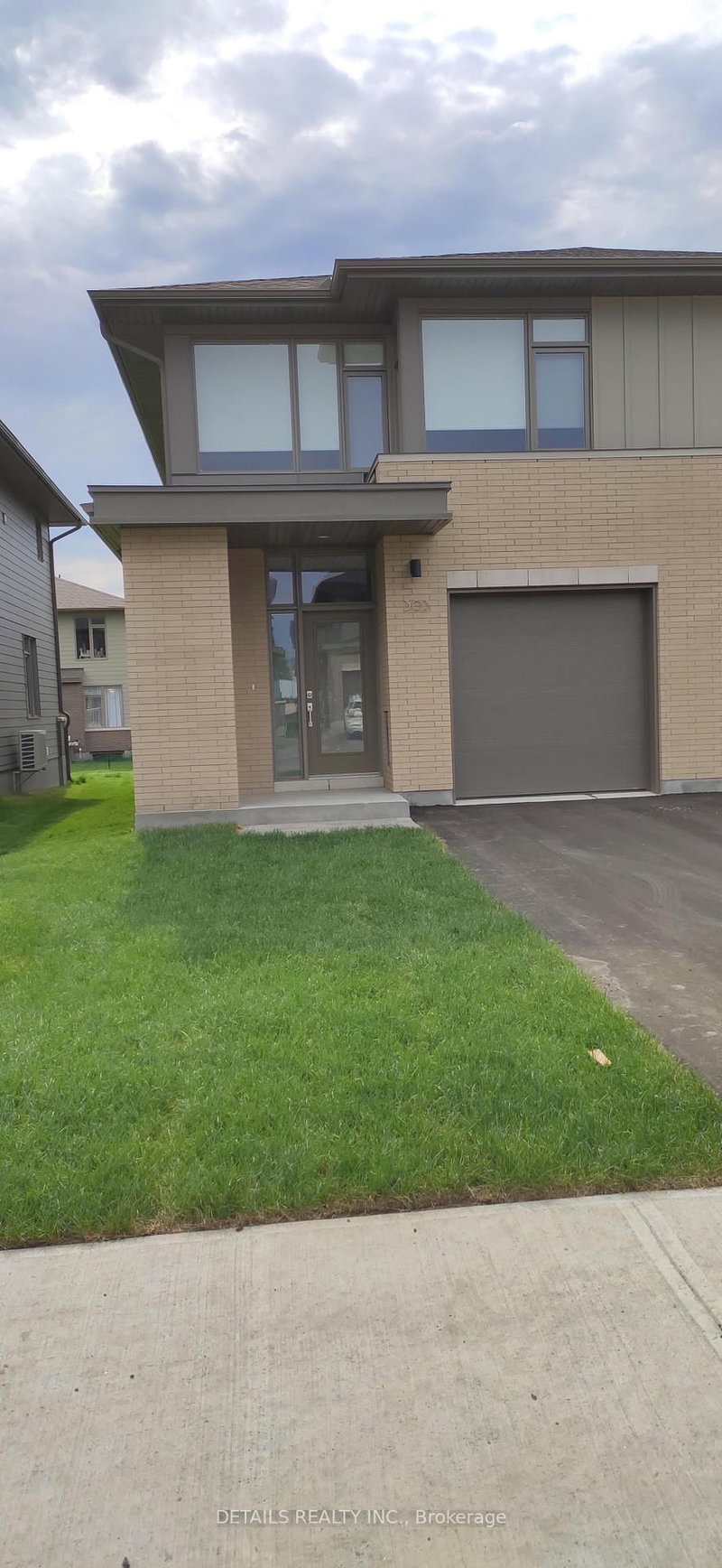 303 Wigwas St, Ottawa, K1K 5A1 | Image 2