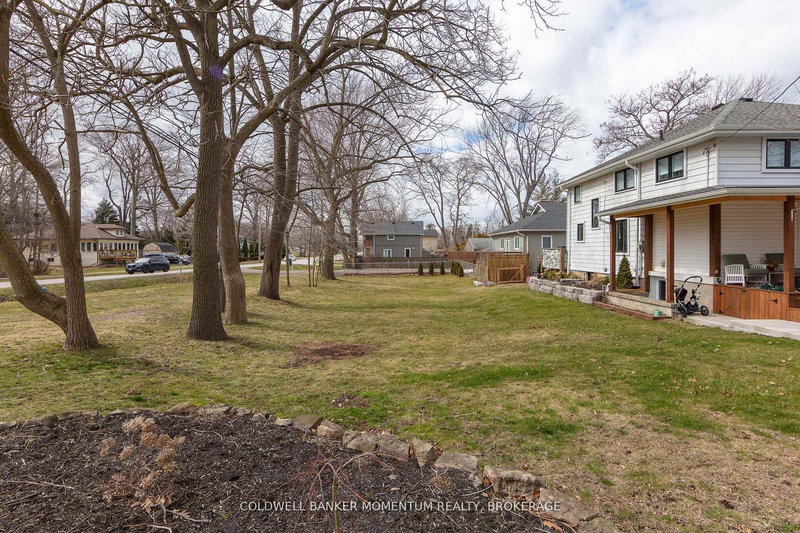 10A Betts Ave, Grimsby, L3M 2S6 | Image 3