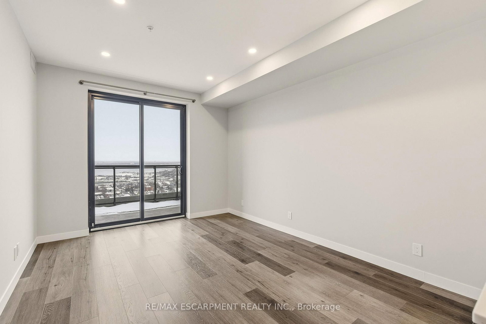 Condo for sale at 2308-15 Queen Street, Hamilton, Ontario, L8P 0C6 - Central - MLS: X12939588