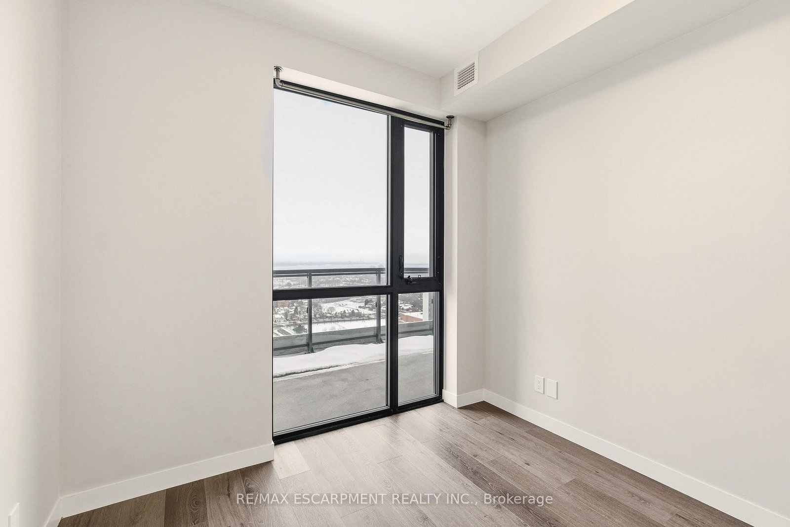 Condo for sale at 2308-15 Queen Street, Hamilton, Ontario, L8P 0C6 - Central - MLS: X12939588