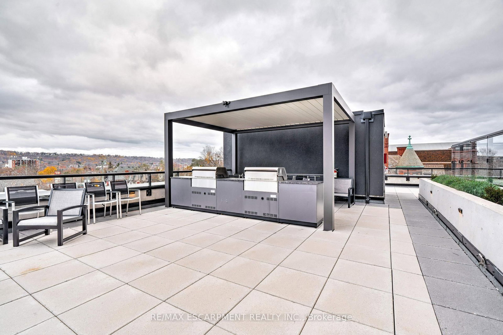 Condo for sale at 2308-15 Queen Street, Hamilton, Ontario, L8P 0C6 - Central - MLS: X12939588