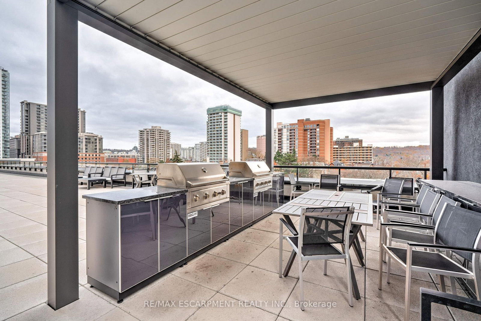 Condo for sale at 2308-15 Queen Street, Hamilton, Ontario, L8P 0C6 - Central - MLS: X12939588