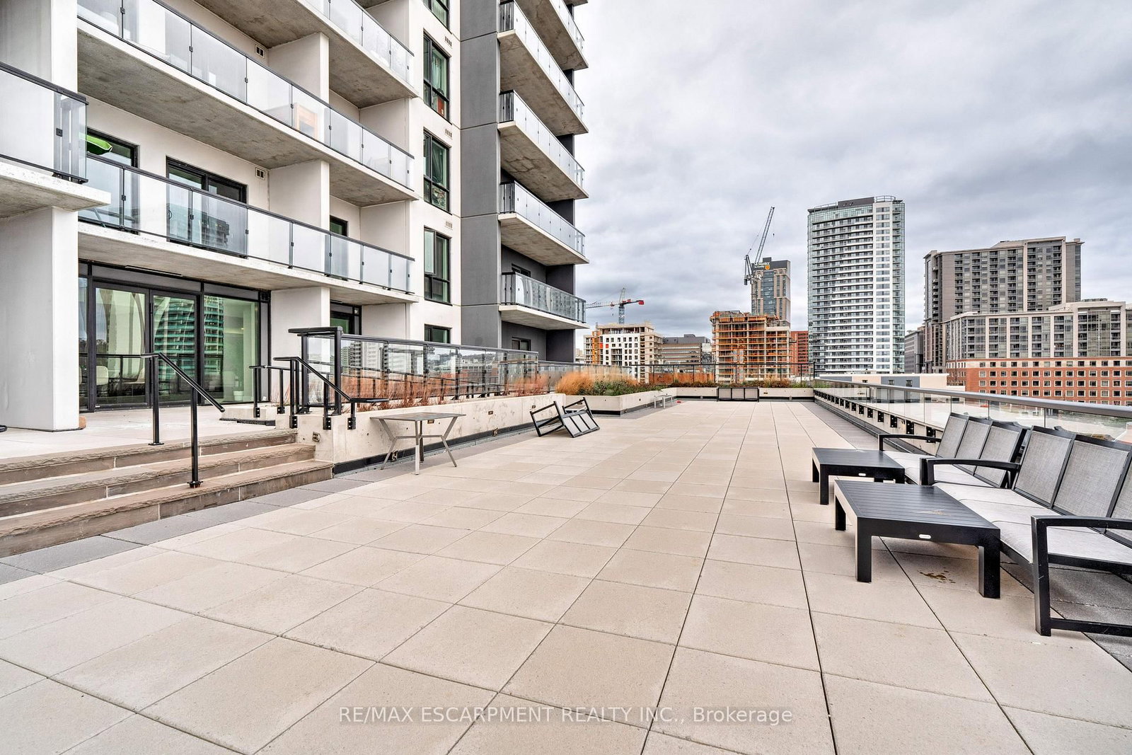 Condo for sale at 2308-15 Queen Street, Hamilton, Ontario, L8P 0C6 - Central - MLS: X12939588