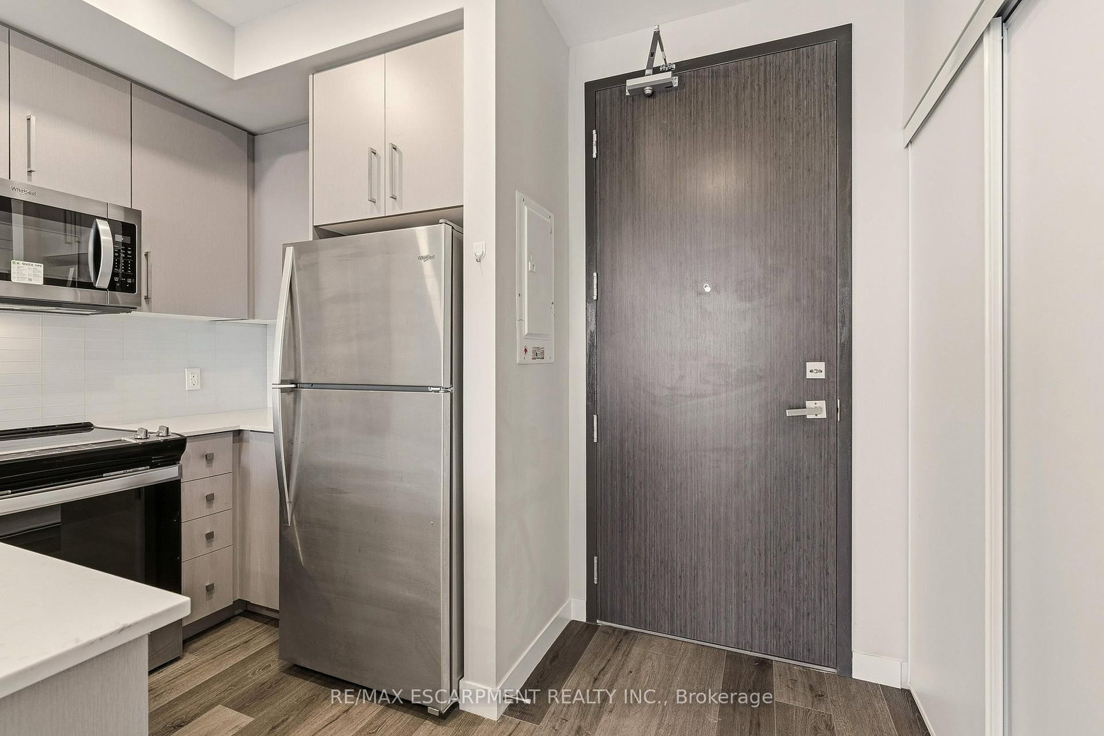 Condo for sale at 2308-15 Queen Street, Hamilton, Ontario, L8P 0C6 - Central - MLS: X12939588