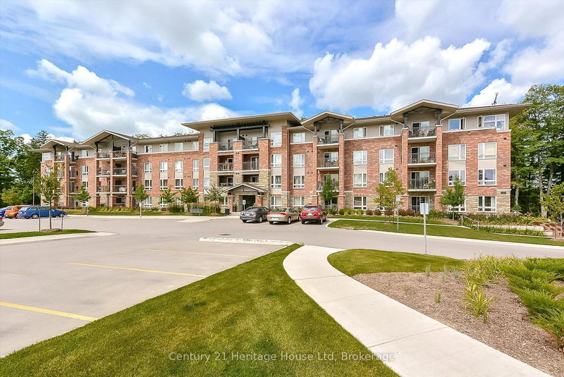 home for sale on 210-625 St David Street S