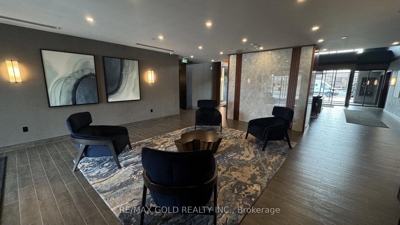 460 Dundas Street E, Unit 404 - Photo 3