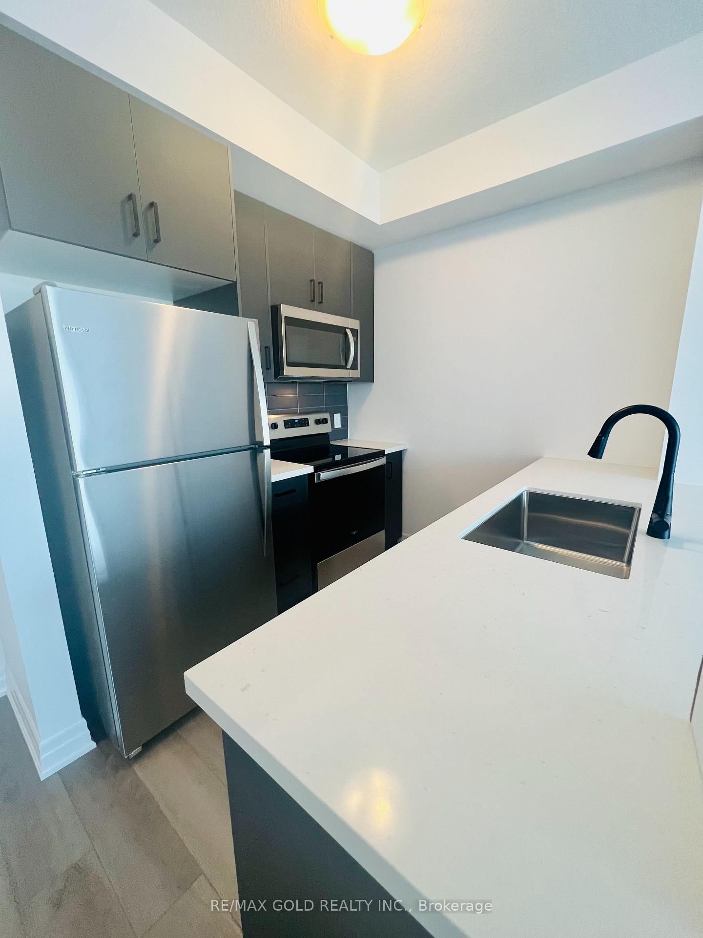 460 Dundas Street E, Unit 404 - Photo 7