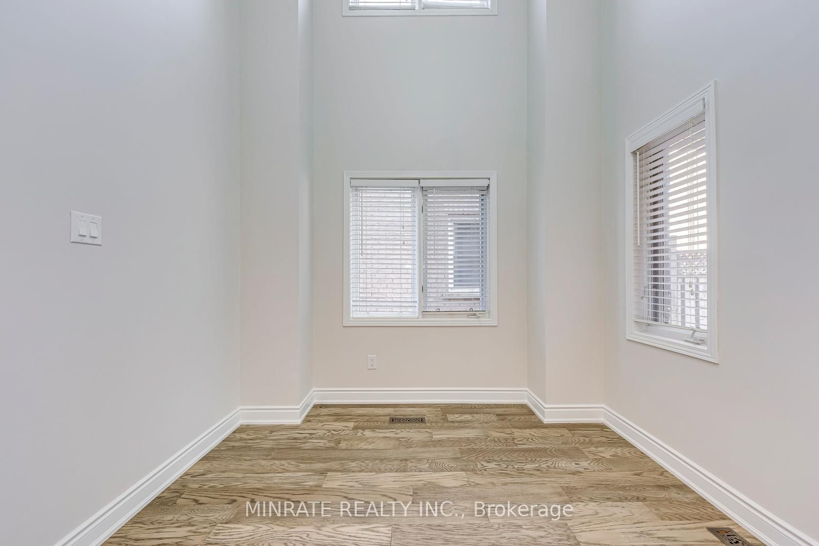 129 Harnesworth Crescent - Photo 4