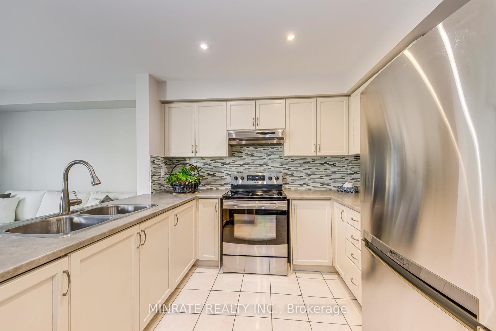 129 Harnesworth Crescent - Photo 7