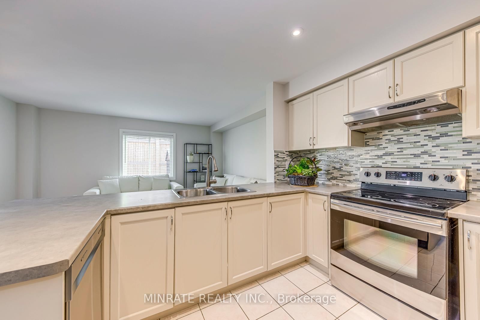 129 Harnesworth Crescent - Photo 9