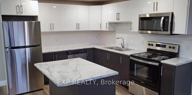 516 - 375 Scott Street