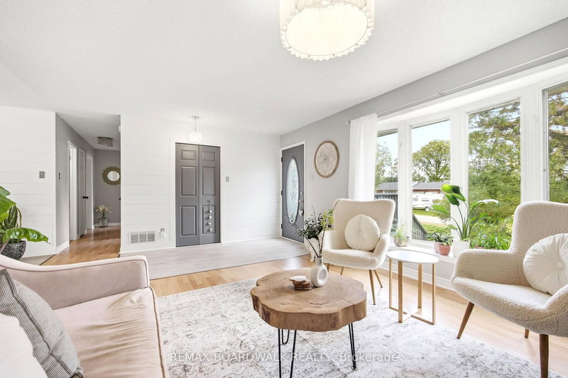 121 Stamford Dr, Perth, K7H 3C1 | Image 3