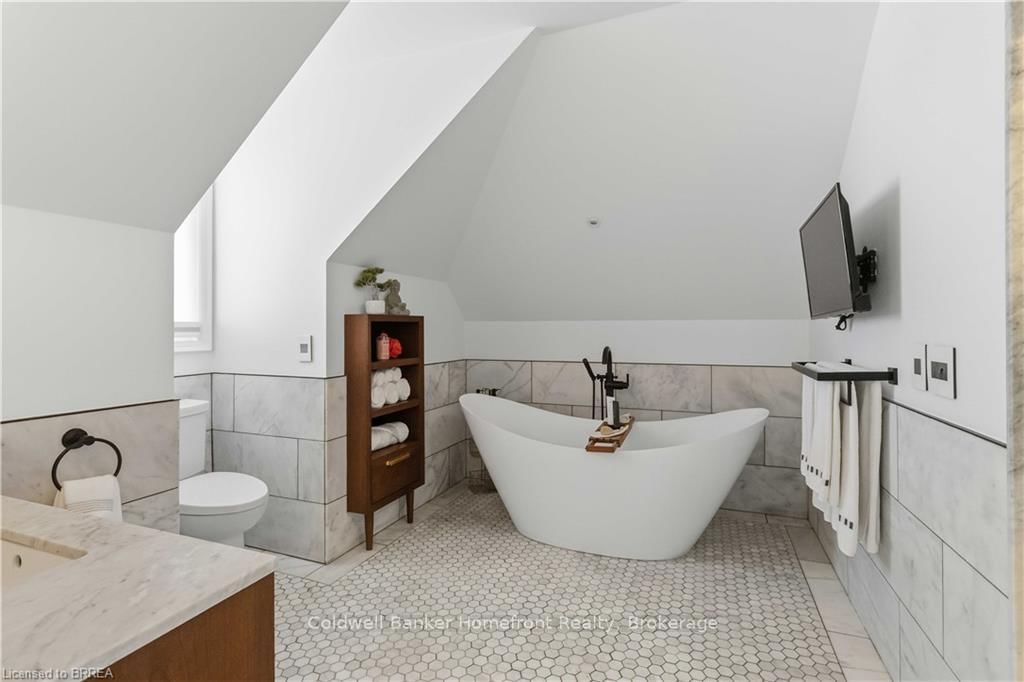 8 Tutela Heights Road - Photo 17