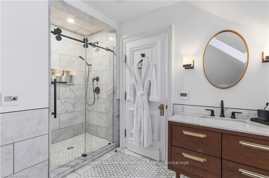 8 Tutela Heights Road - Photo 18