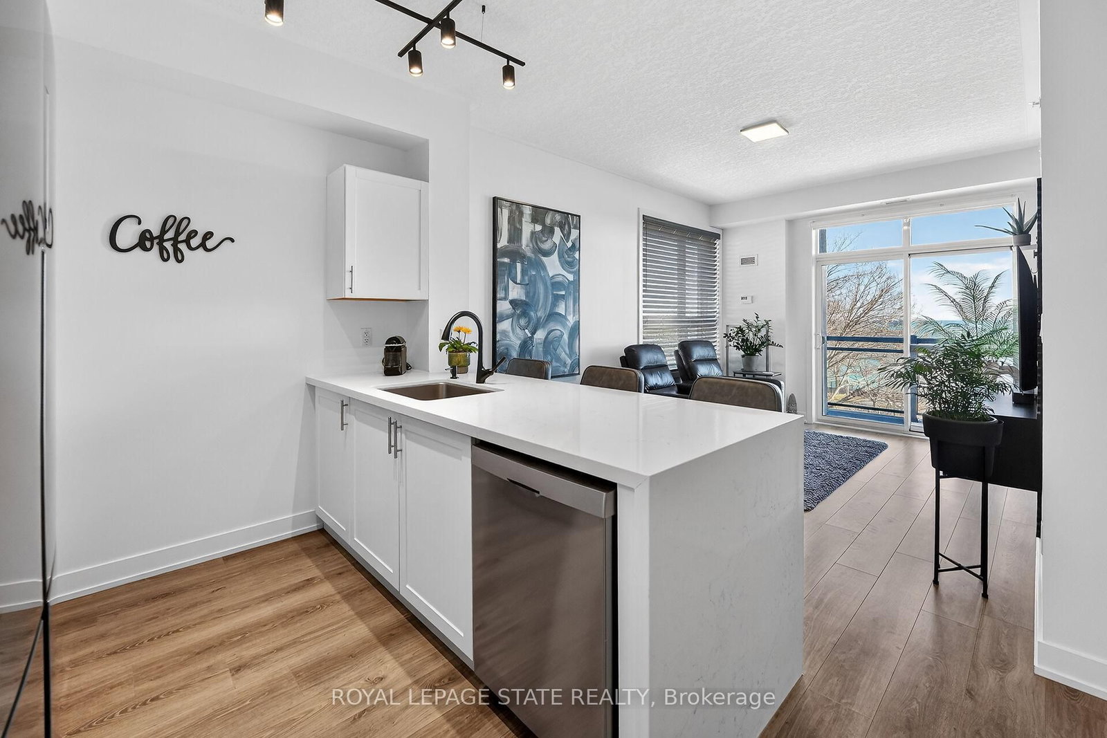 35 Southshore Crescent, Unit 327 - Photo 10