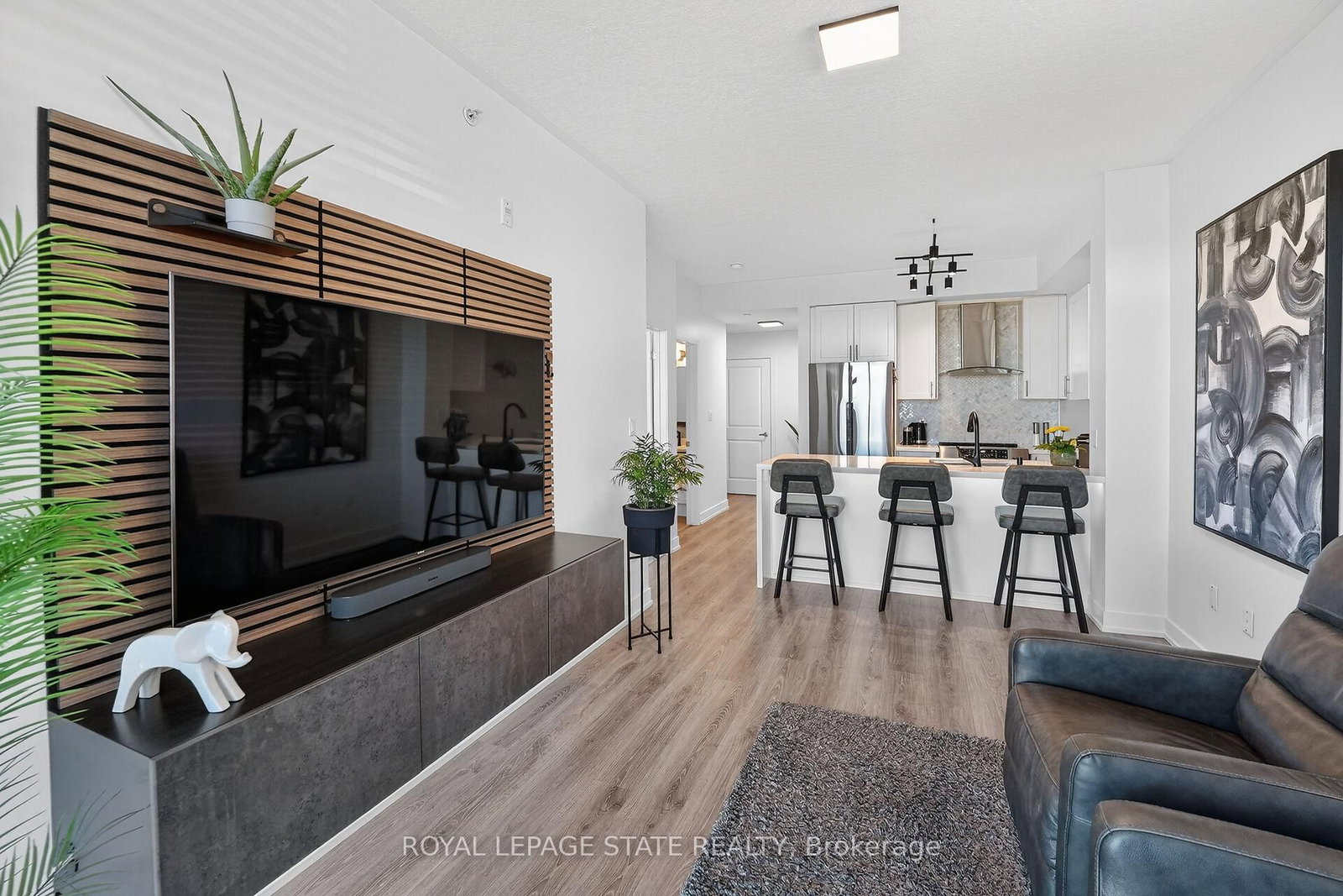 35 Southshore Crescent, Unit 327 - Photo 12