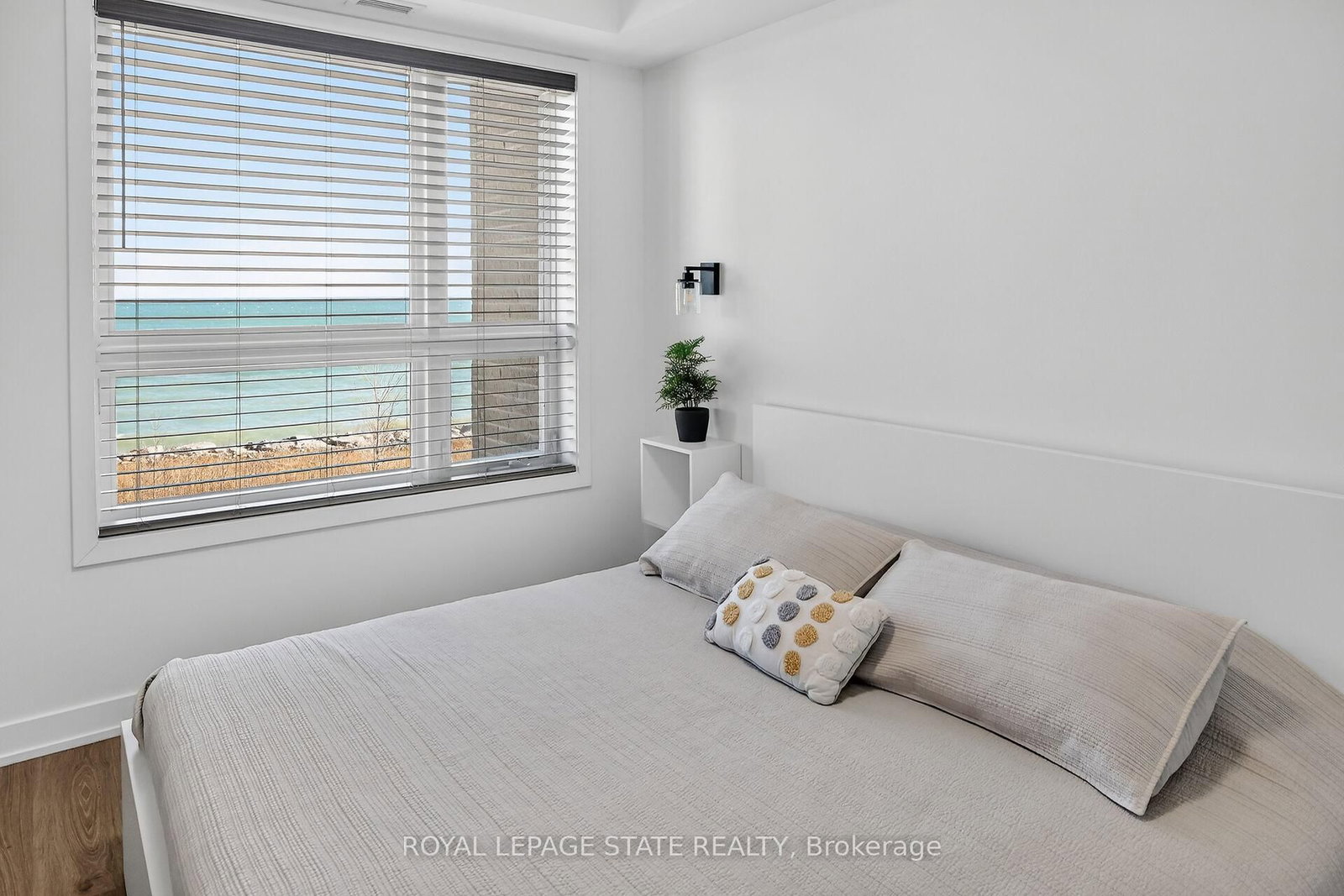 35 Southshore Crescent, Unit 327 - Photo 17