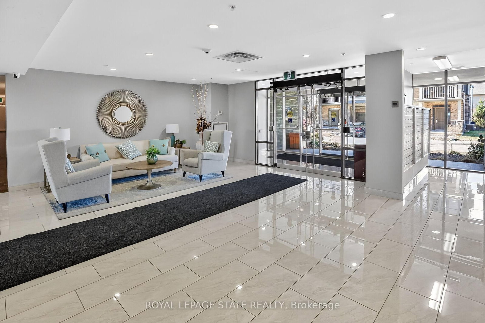 35 Southshore Crescent • #327 • Hamilton, ON photo 23