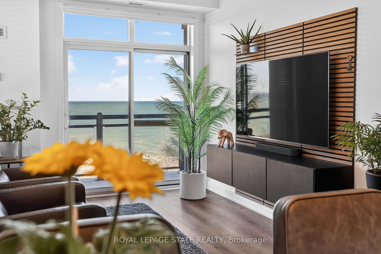 35 Southshore Crescent, Unit 327 - Photo 6