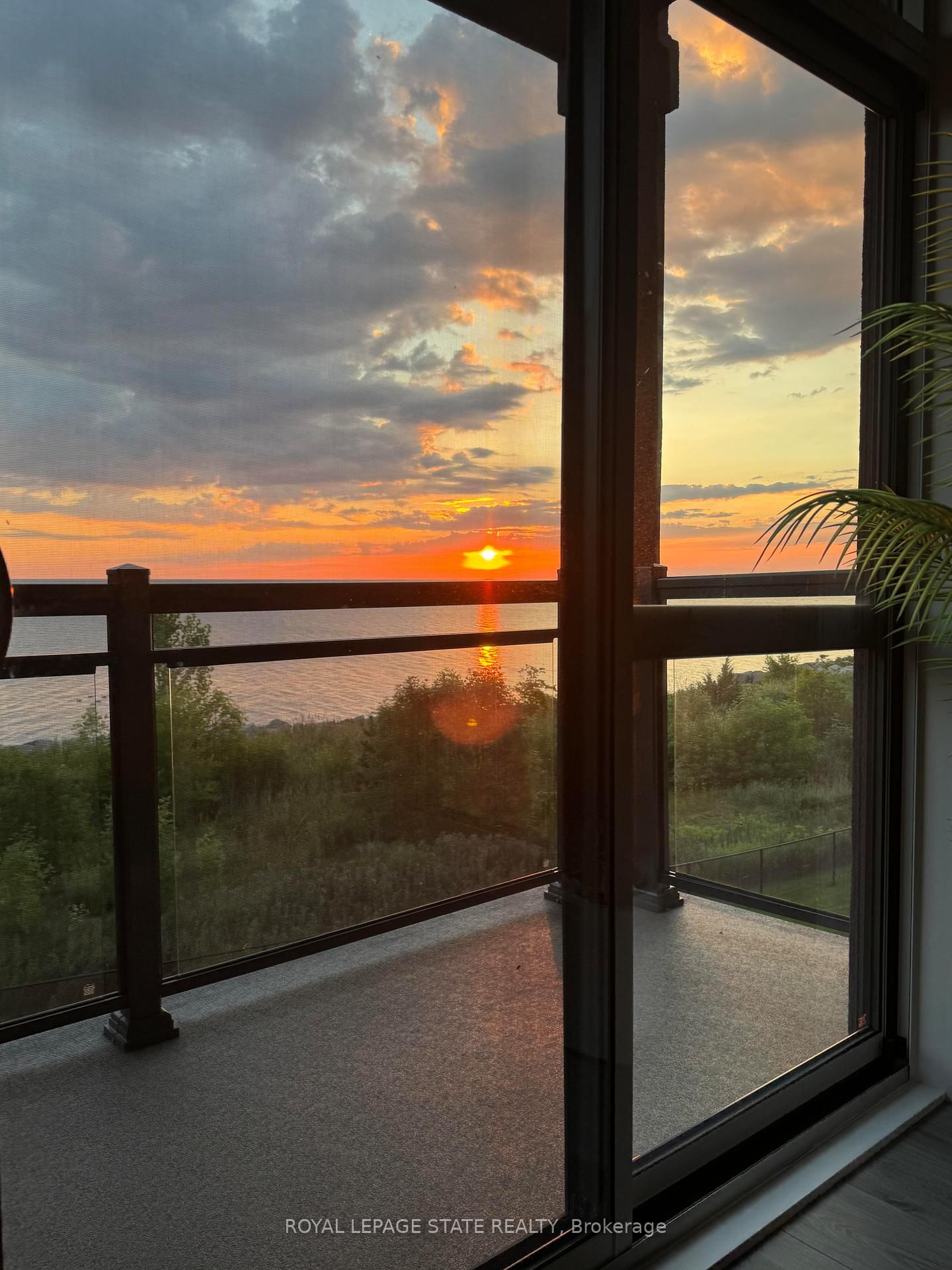 35 Southshore Crescent, Unit 327 - Photo 8