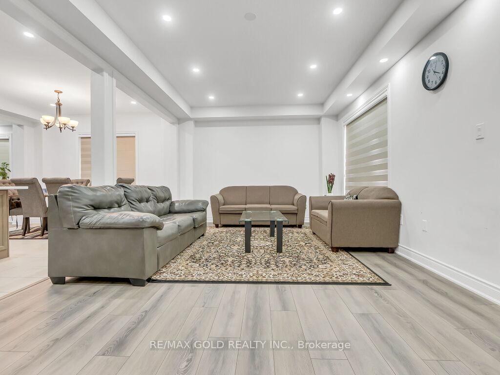 63 Bloomfield Crescent - Photo 9