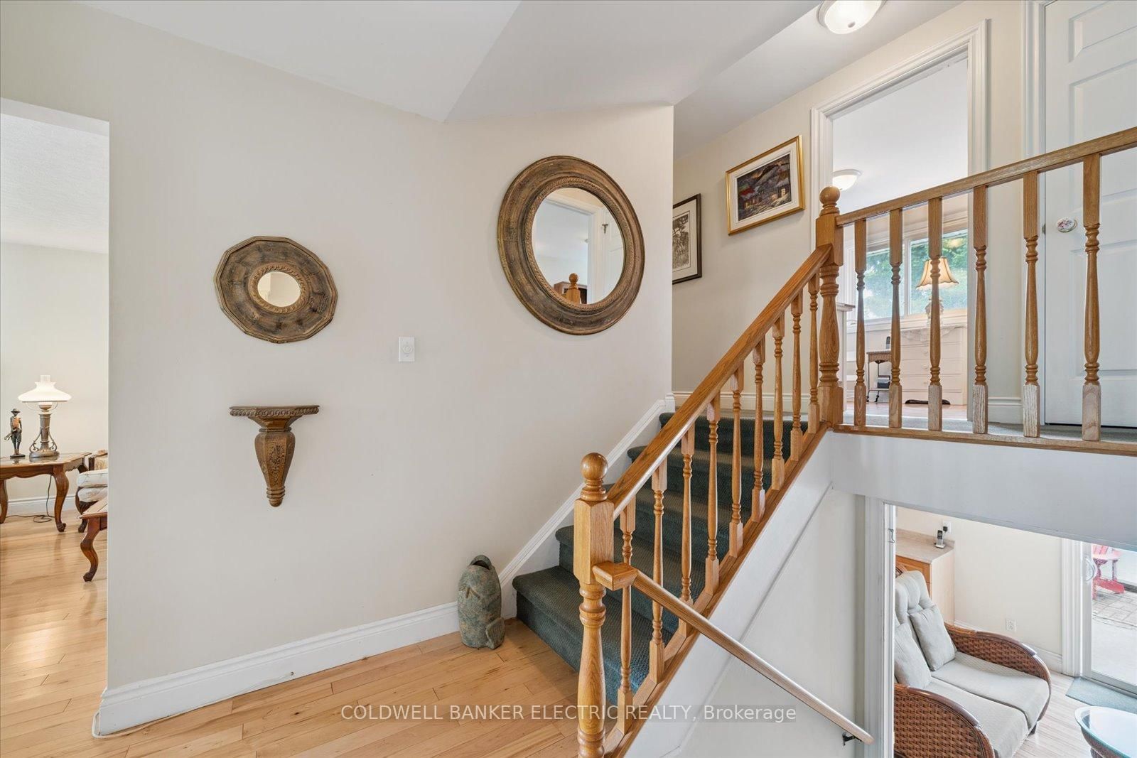 Detached House for sale at 11 Bayleaf Court, Peterborough, Ontario, K9K 1A2 - Monaghan Ward 2 - MLS: X12940252