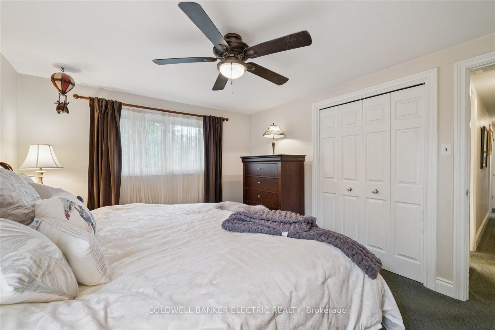 Detached House for sale at 11 Bayleaf Court, Peterborough, Ontario, K9K 1A2 - Monaghan Ward 2 - MLS: X12940252