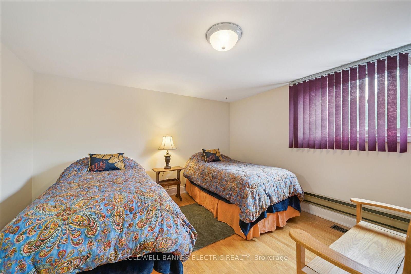 Detached House for sale at 11 Bayleaf Court, Peterborough, Ontario, K9K 1A2 - Monaghan Ward 2 - MLS: X12940252