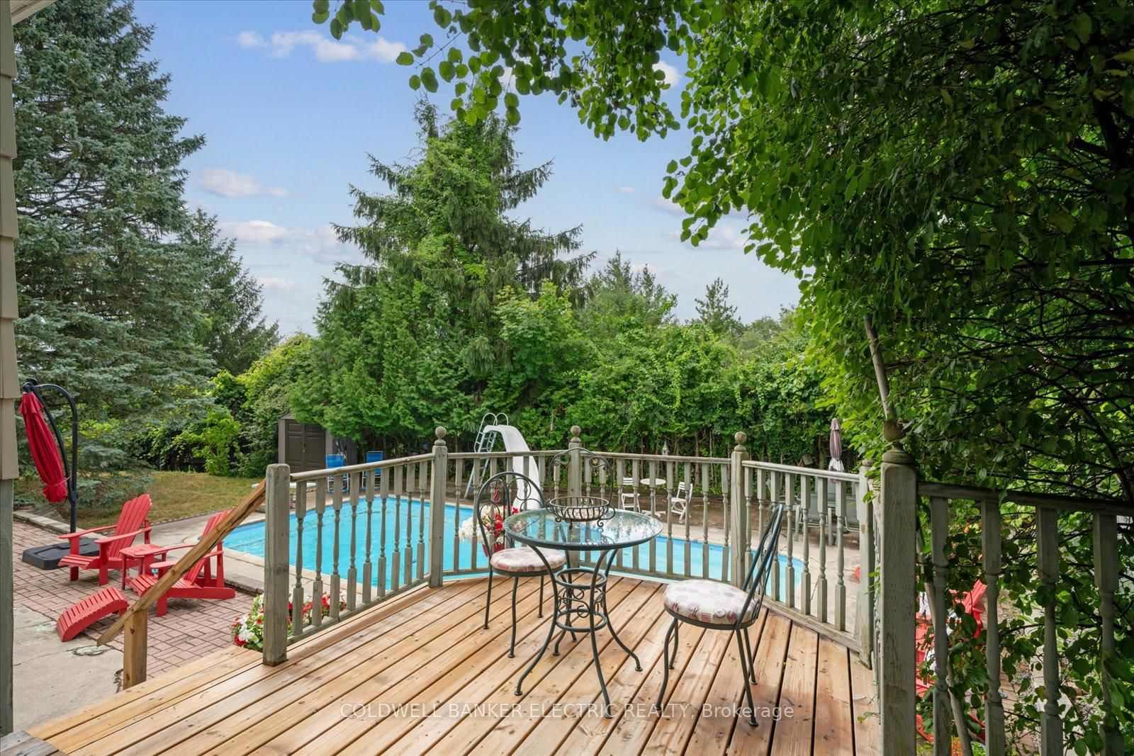 Detached House for sale at 11 Bayleaf Court, Peterborough, Ontario, K9K 1A2 - Monaghan Ward 2 - MLS: X12940252