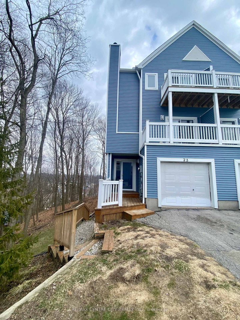 home for lease on 23-374 Front Street