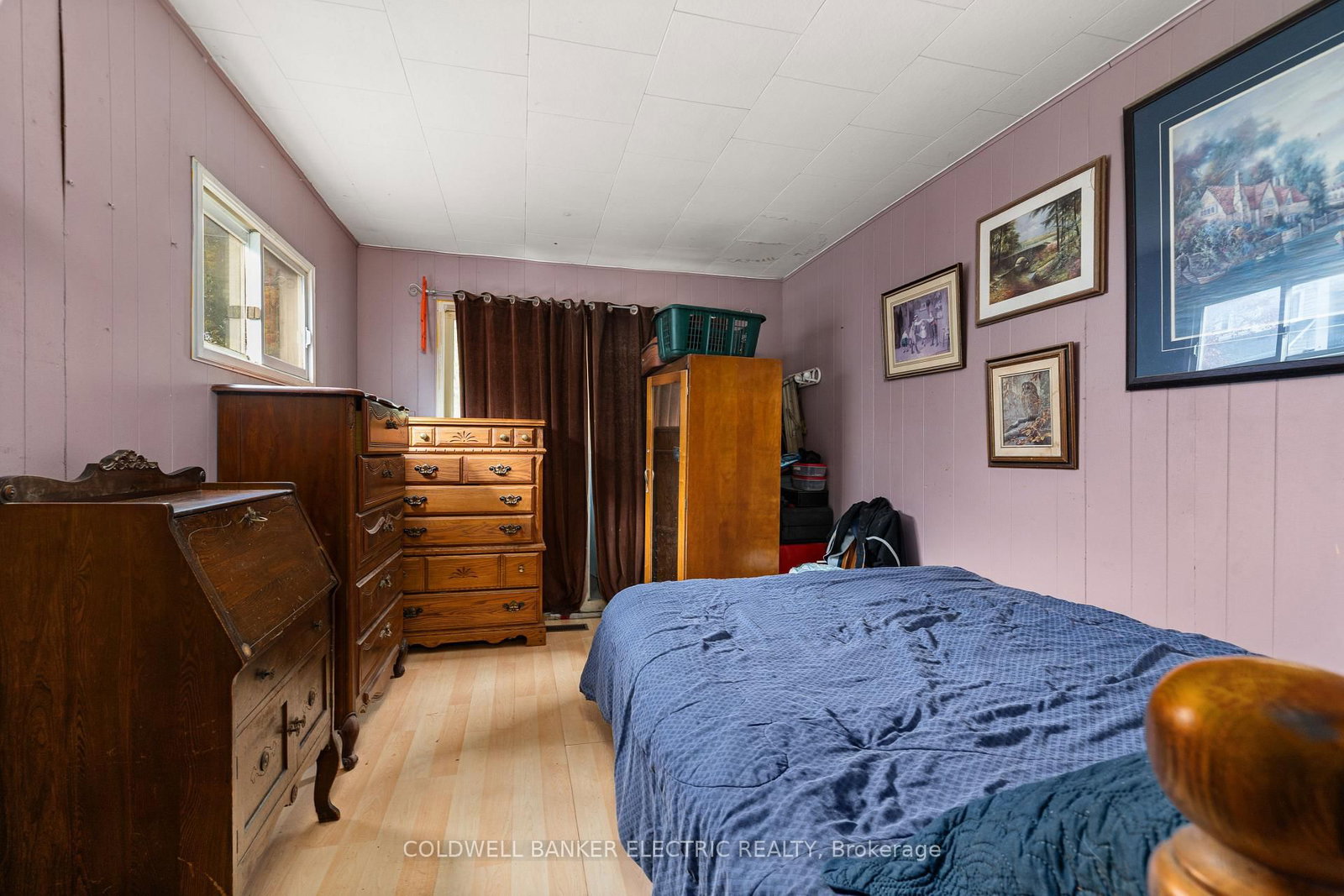 Detached House for sale at 112 Lansdowne Street, Peterborough, Ontario, K9J 1Y1 - Town Ward 3 - MLS: X12940304